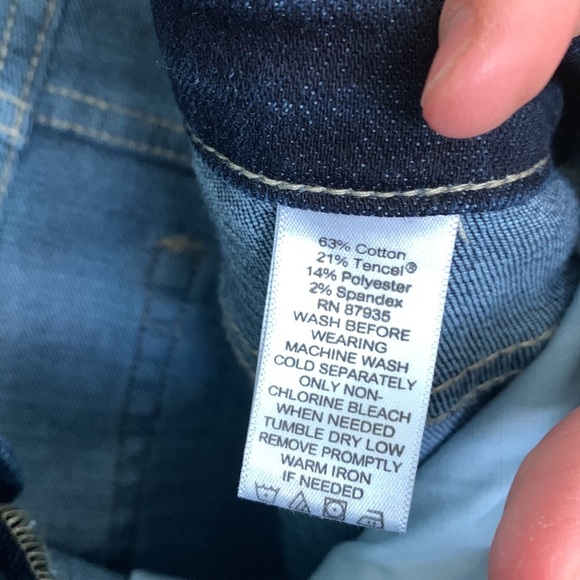 NWT Logo by Lori Goldstein Dark Wash Skinny Jeans - Picture 8 of 9